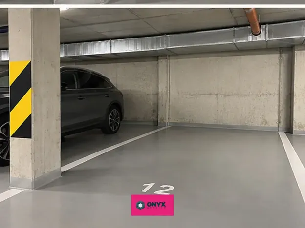 Pronájem garážového stání, Šlapanice, Brněnská, 12 m2