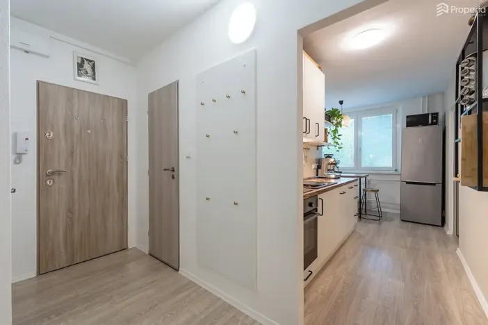 Prodej bytu 2+1, Mokrá-Horákov, 61 m2