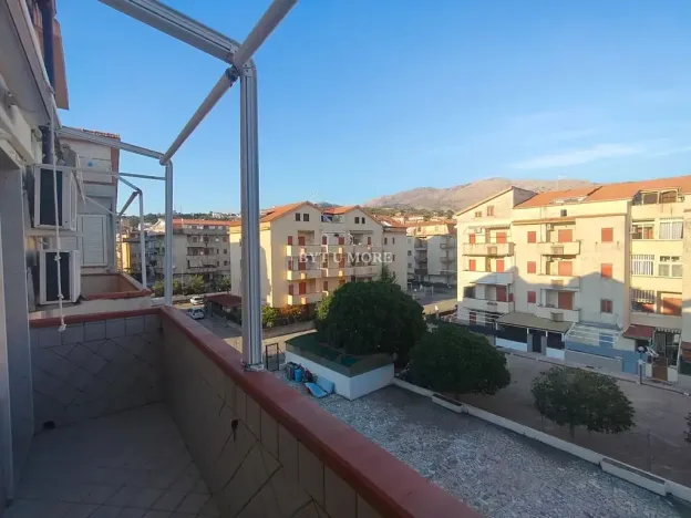 Prodej bytu 3+1, Scalea, Itálie, Via Lauro, 65 m2