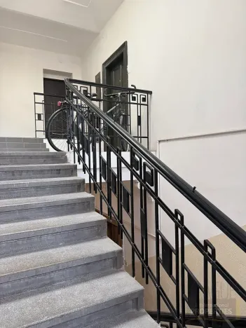 Prodej bytu 2+1, Praha - Libeň, Sokolovská, 110 m2