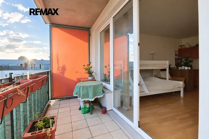 Prodej bytu 1+kk, Praha - Strašnice, Názovská, 35 m2