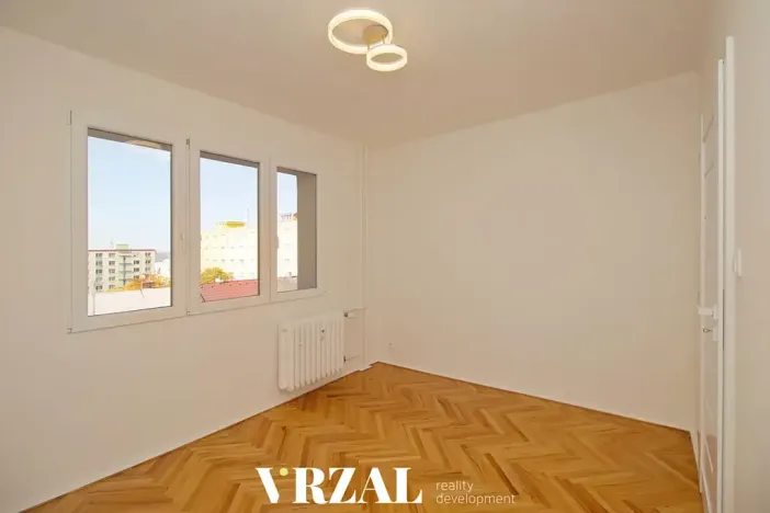 Prodej bytu 3+1, Plzeň, Partyzánská, 66 m2
