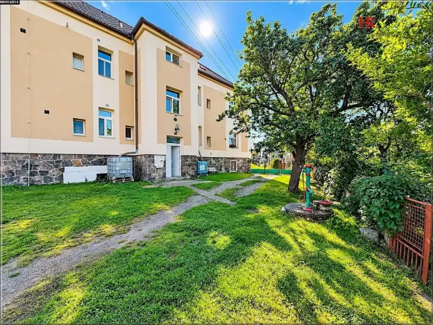 Prodej bytu 3+1, Čerčany, Komenského, 80 m2