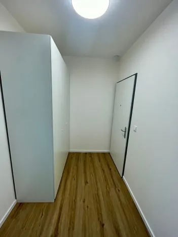 Pronájem bytu 1+kk, Praha - Kbely, Generála Bočka, 34 m2