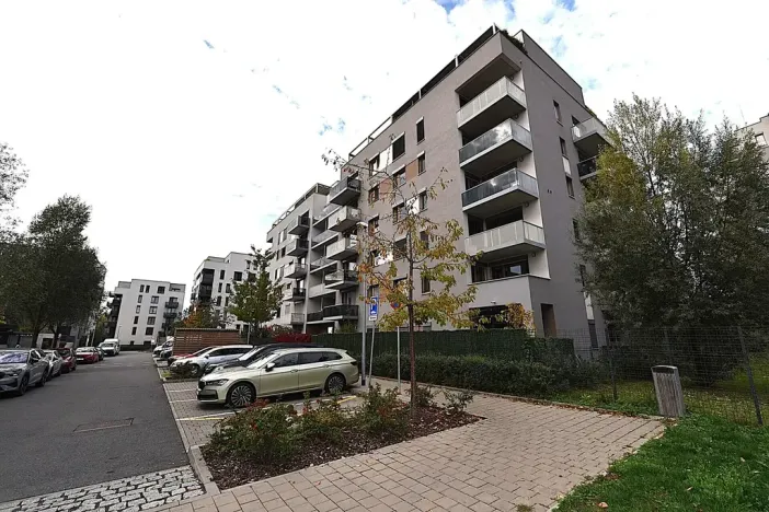 Prodej bytu 3+kk, Praha - Hloubětín, Waltariho, 91 m2