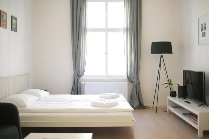 Pronájem bytu 1+kk, Praha - Žižkov, Štítného, 36 m2