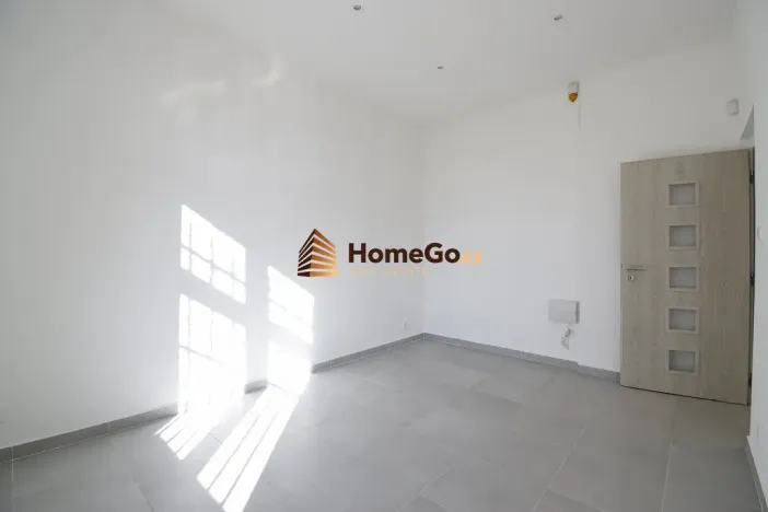 Pronájem obchodního prostoru, Praha - Hostivař, Hostivařská, 107 m2