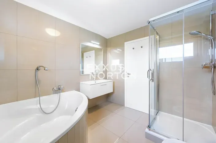Pronájem rodinného domu, Praha - Břevnov, Anhaltova, 500 m2