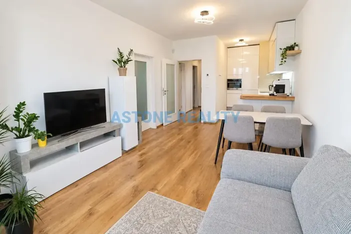 Prodej bytu 2+kk, Praha - Žižkov, Olšanská, 51 m2