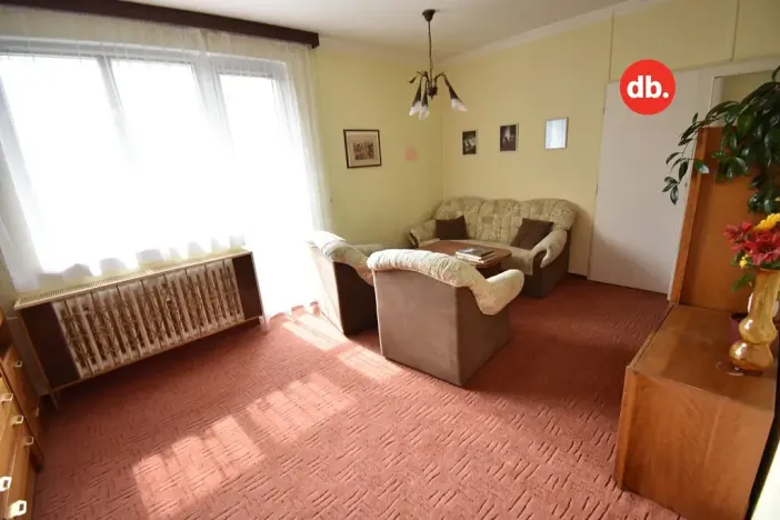 Prodej bytu 3+1, Karlovy Vary, Šumavská, 64 m2