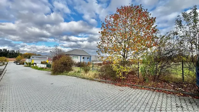 Prodej komerčního pozemku, Praha - Zličín, 6000 m2