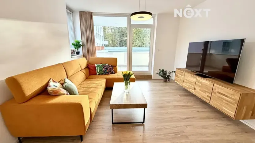 Prodej bytu 3+kk, Hluboká nad Vltavou, U Parku, 74 m2