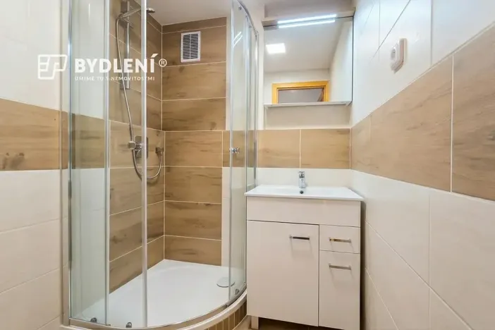 Pronájem bytu 4+kk, Meziboří, J. A. Komenského, 66 m2