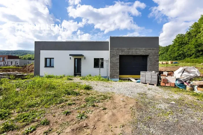 Prodej rodinného domu, Košťany, K zámku, 146 m2