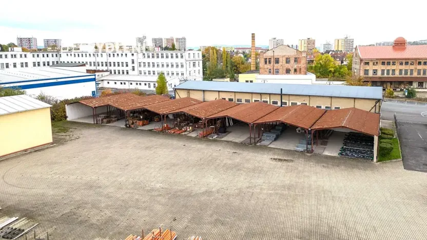 Pronájem obchodního prostoru, Teplice, Zemská, 5600 m2