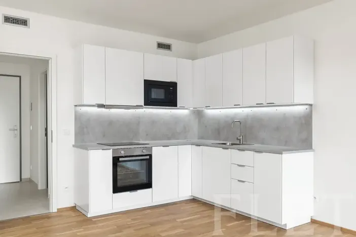 Pronájem bytu 1+kk, Praha - Modřany, Mezi vodami, 33 m2