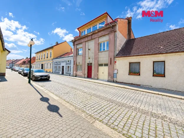 Pronájem bytu 2+kk, Nymburk, Dlouhá třída, 57 m2