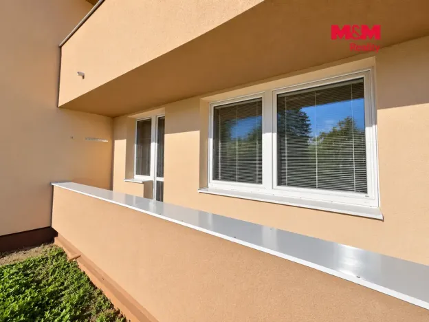 Prodej bytu 3+1, Lubenec, Pražská, 66 m2