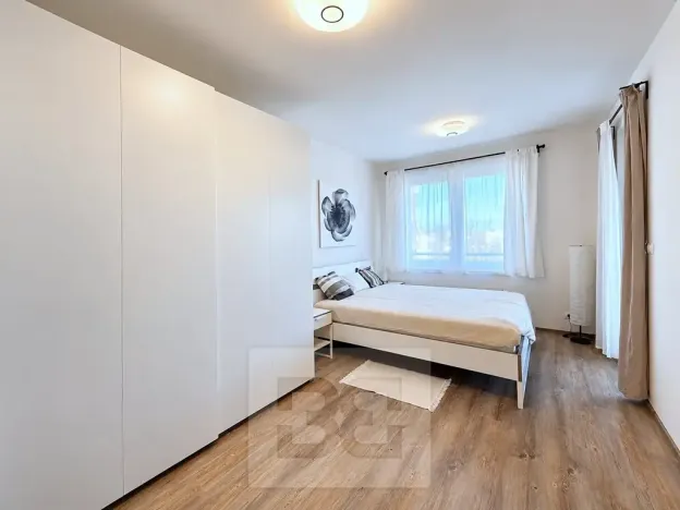 Pronájem bytu 2+kk, Praha - Třebonice, U Radosti, 55 m2