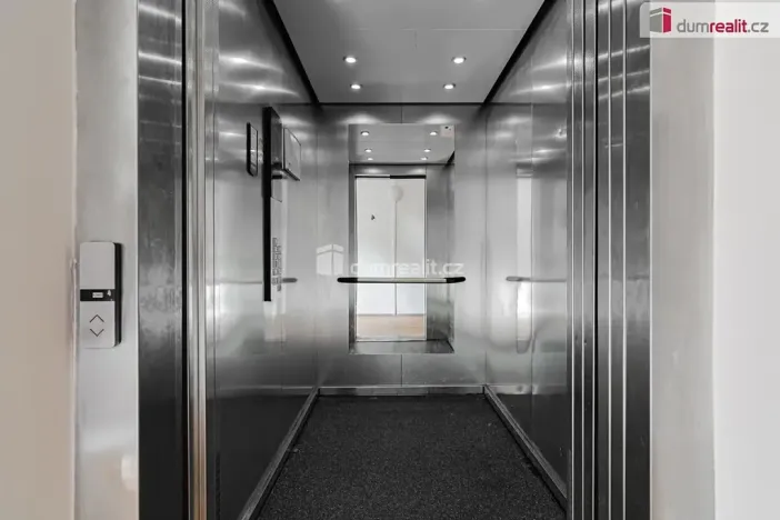Prodej bytu 2+kk, Praha - Stodůlky, Přecechtělova, 43 m2