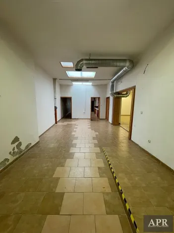 Pronájem obchodního prostoru, Hluk, Hlavní, 200 m2