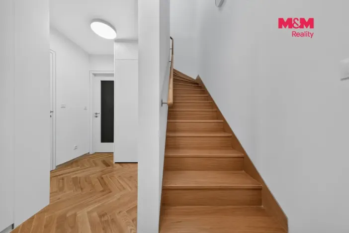 Prodej bytu 3+kk, Praha, Na návsi, 103 m2