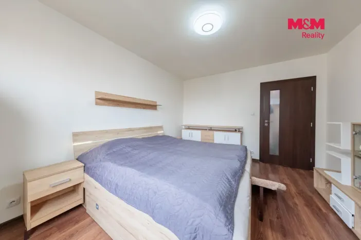 Prodej bytu 4+1, Karlovy Vary - Bohatice, Lomená, 84 m2