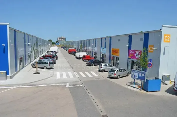 Pronájem skladu, Praha - Malešice, Tiskařská, 124 m2