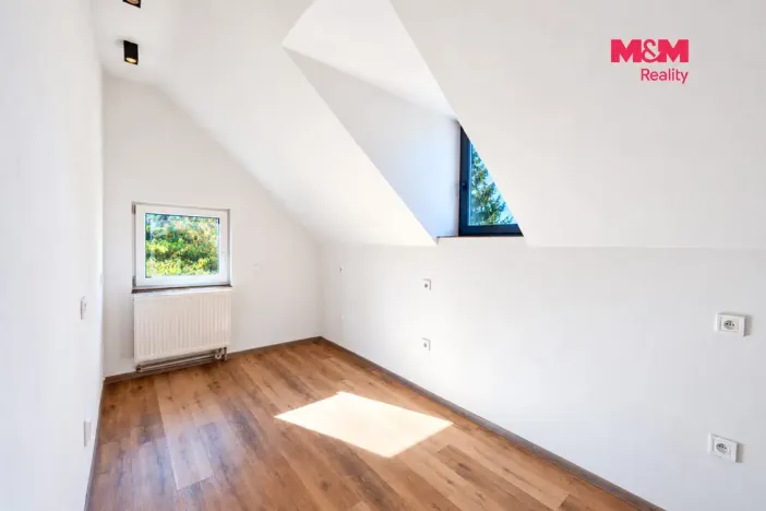 Prodej bytu 4+1, Varnsdorf, Edisonova, 80 m2