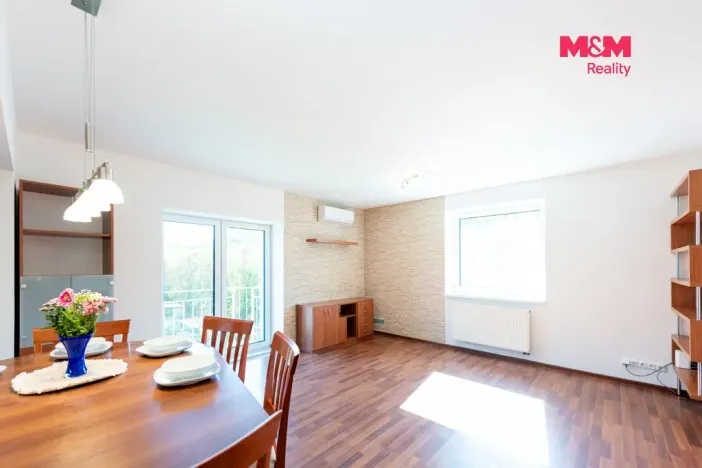 Prodej bytu 3+kk, Dřevčice, 71 m2