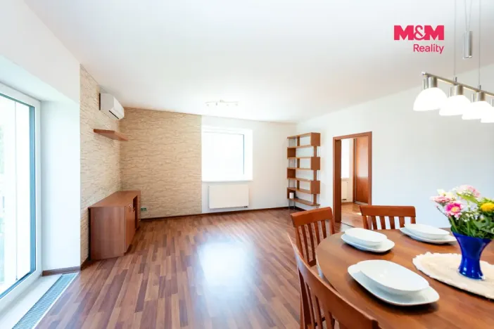 Prodej bytu 3+kk, Dřevčice, 71 m2