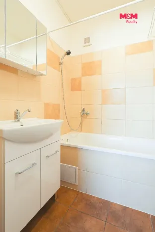 Pronájem bytu 2+1, Jeseník, nám. Svobody, 57 m2