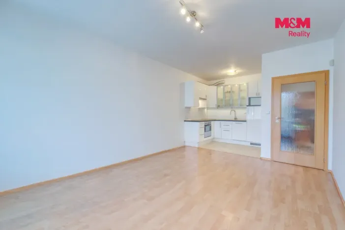 Pronájem bytu 2+kk, Praha, Sazovická, 47 m2