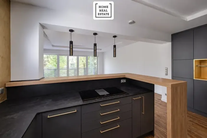 Prodej bytu 2+kk, Karlovy Vary, Šumavská, 75 m2