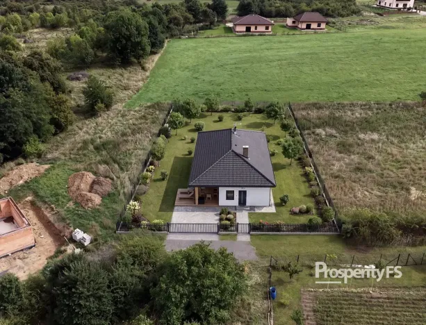 Prodej rodinného domu, 166 m², Modlany, Kvítkov