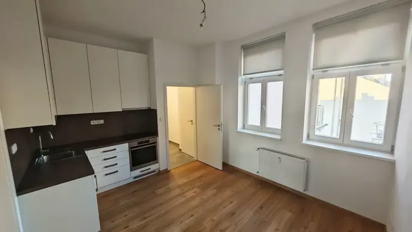 Pronájem bytu 1+1, Praha - Nové Město, Růžová, 56 m2