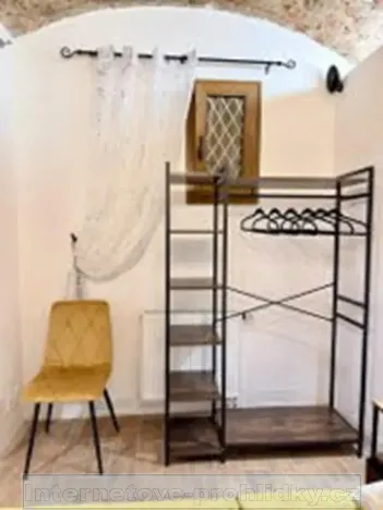 Pronájem bytu 1+kk, Praha - Smíchov, 94 m2