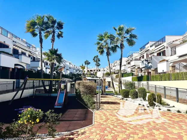 Prodej bytu 3+kk, Torrevieja, Španělsko, 77 m2