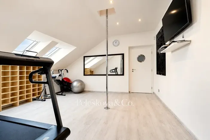 Prodej rodinného domu, Tuchoměřice, Polní, 383 m2