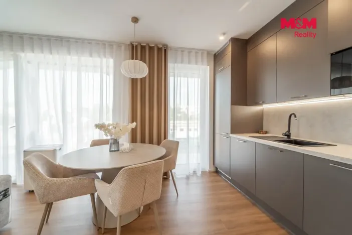Prodej bytu 1+kk, Rokycany, Vysoký průhon, 50 m2