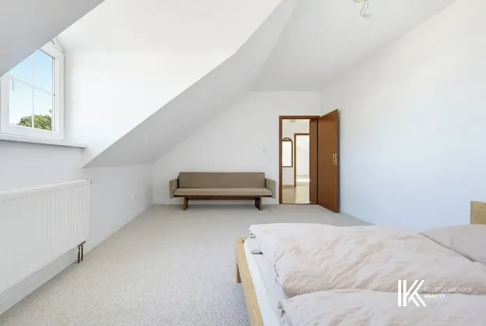 Prodej ubytování, Hrochův Týnec, 356 m2