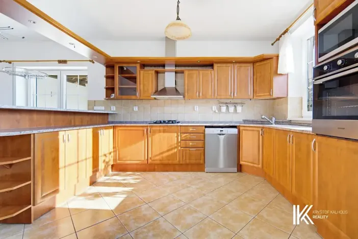 Prodej rodinného domu, Hrochův Týnec, 356 m2