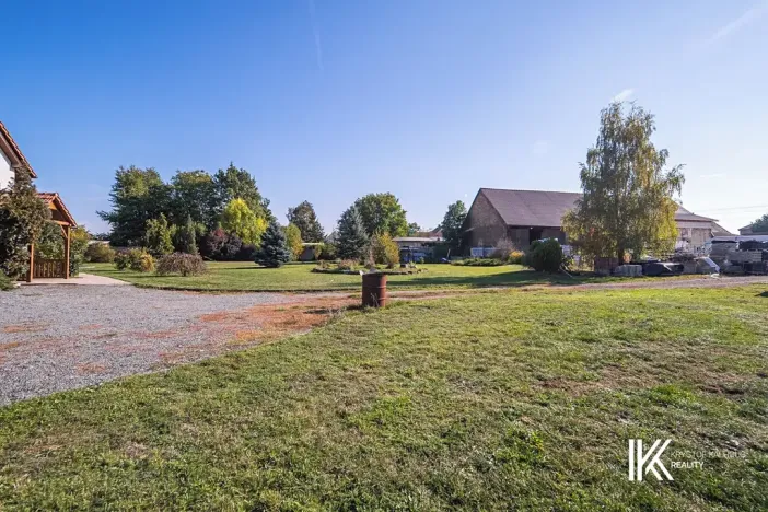 Prodej rodinného domu, Hrochův Týnec, 356 m2
