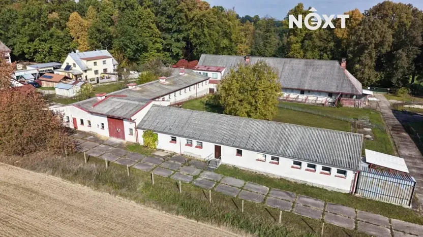 Prodej výrobních prostor, Jindřichův Hradec, 9726 m2