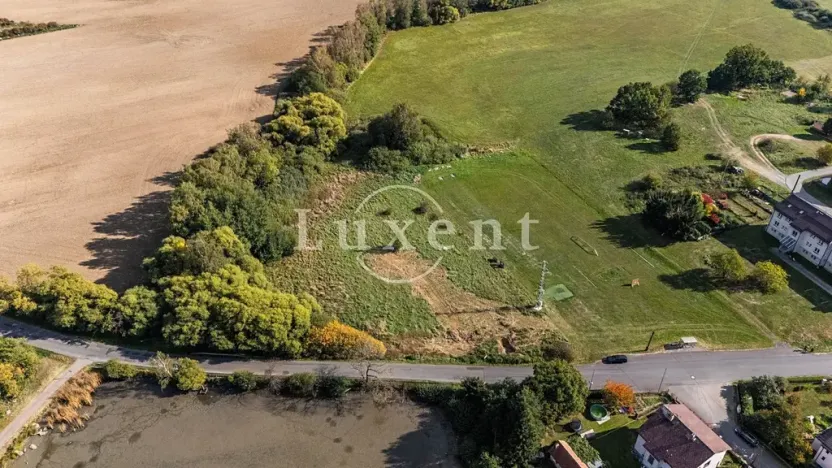 Prodej pozemku pro bydlení, Zalužany, 1185 m2