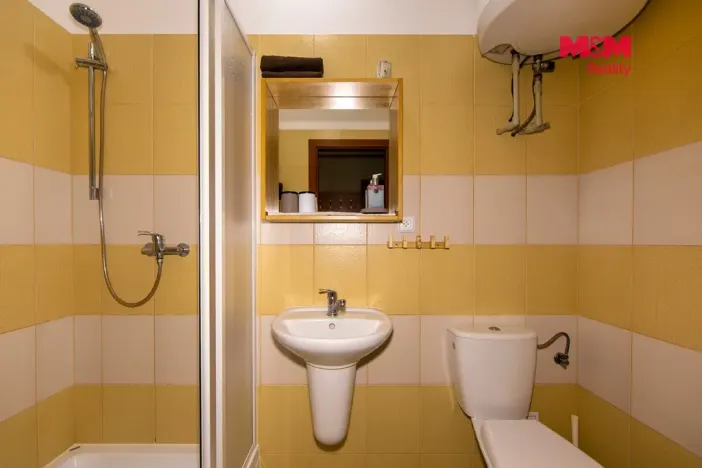 Prodej ubytování, Kladruby, Husova, 900 m2
