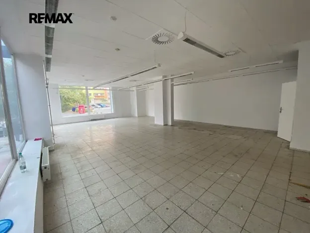 Pronájem restaurace, Praha - Stodůlky, Sluneční náměstí, 105 m2