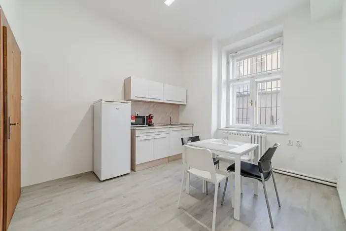Pronájem kanceláře, Ostrava, Nádražní, 2444 m2
