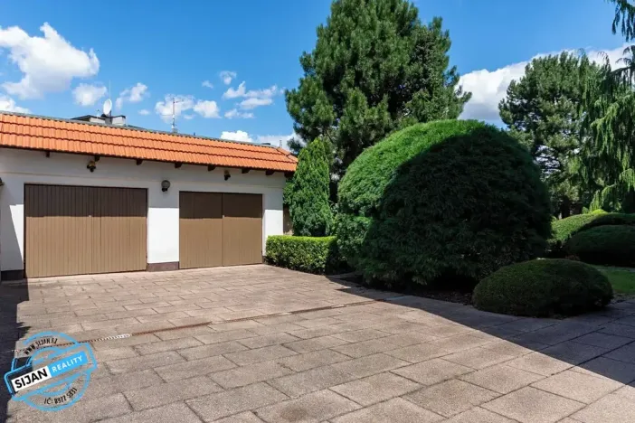 Prodej bytu 3+1, Opava, Okruhy, 112 m2