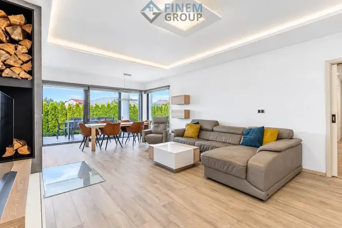 Prodej rodinného domu, Sulice, 253 m2